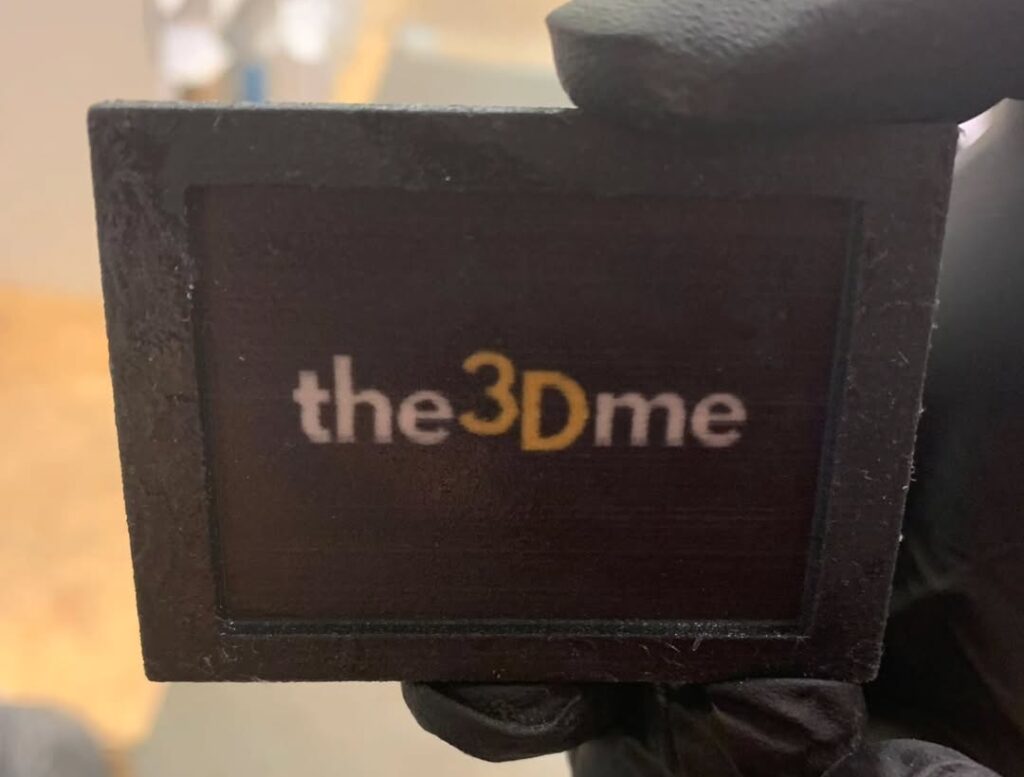 The3DMe keepsake figurine creation process featuring artist-guided sculpting and customer collaboration.